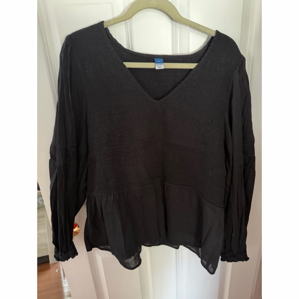 Old Navy Black V-Neck Blouse
